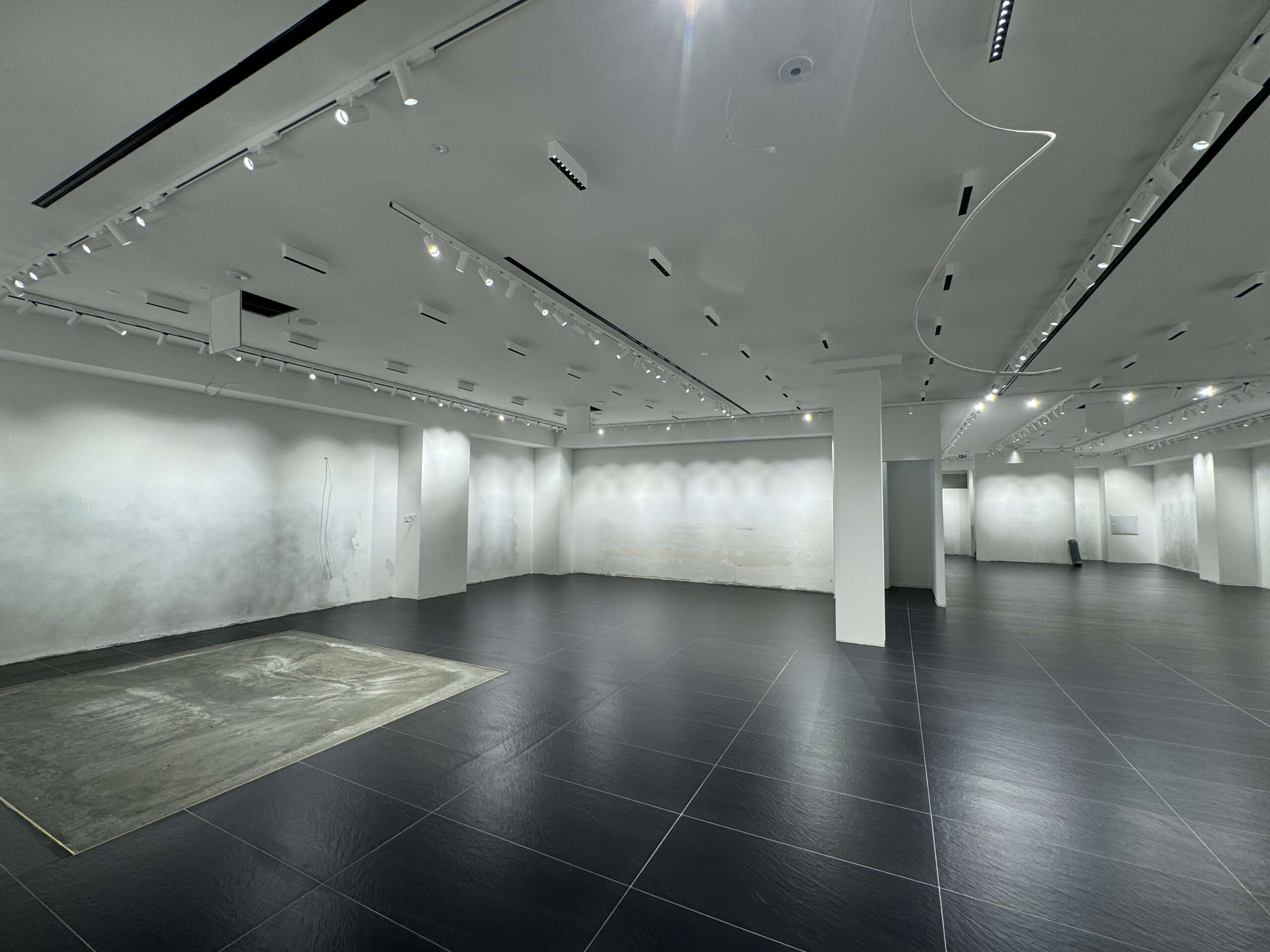 Ristrutturazione di un locale per brand importante